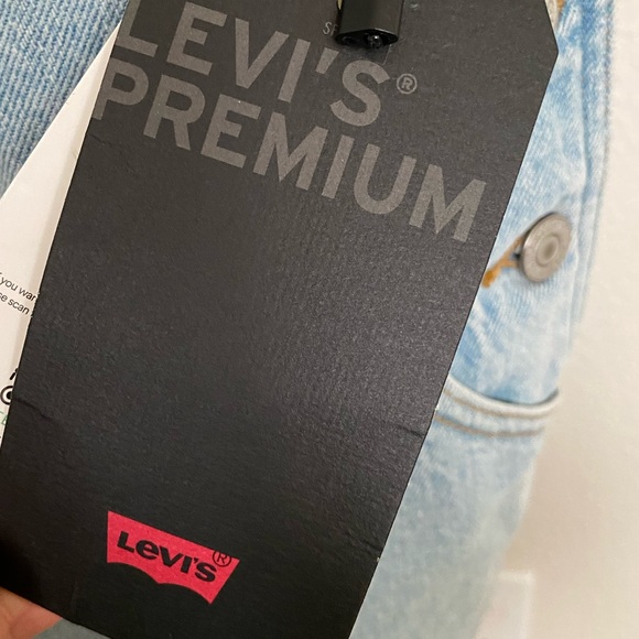 Levi’s Denim Short Overalls Shortalls Size Medium - Picture 6 of 7